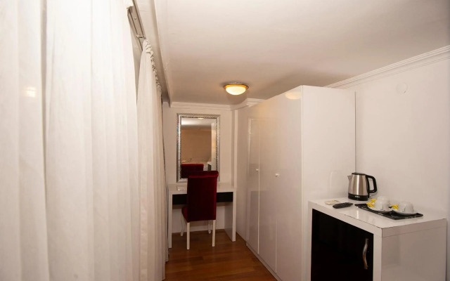 SRF Hotel