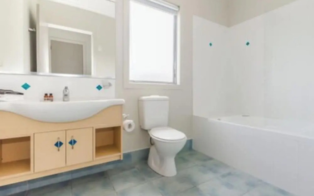 Raumati Sands Resort