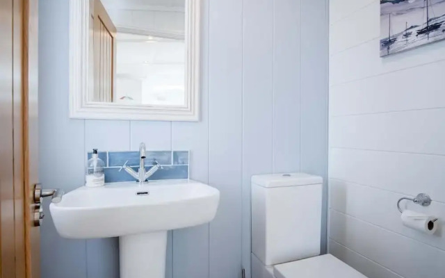 Shearwater 30 - 2 Bedroom Lodge - Summerhill