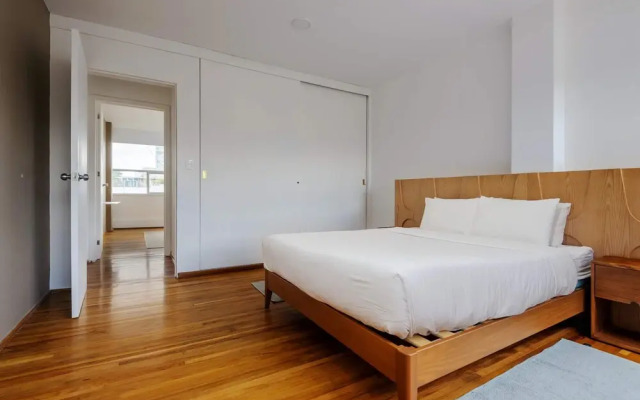 w Lovely 3BR w Fantastic Balcony in Condesa