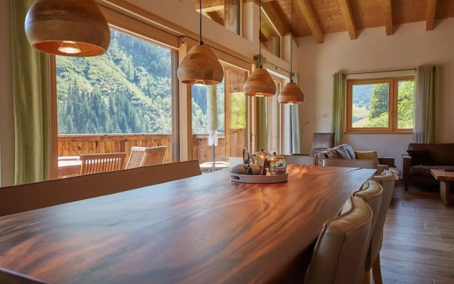 Modern Chalet With Sauna