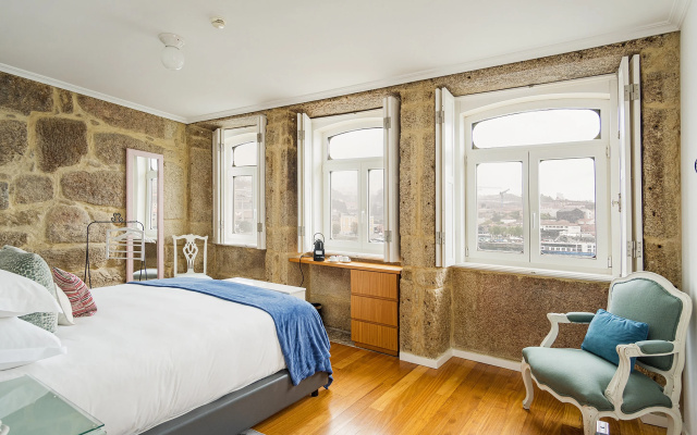 1872 River House by Olivia