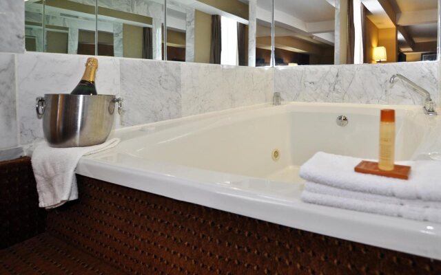 Best Western Plus Newark Airport West