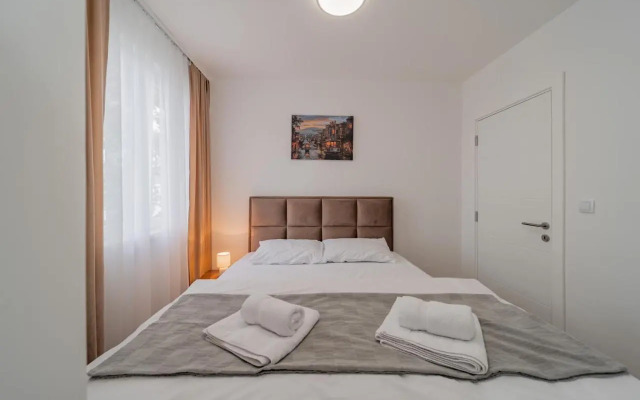 M Apartments