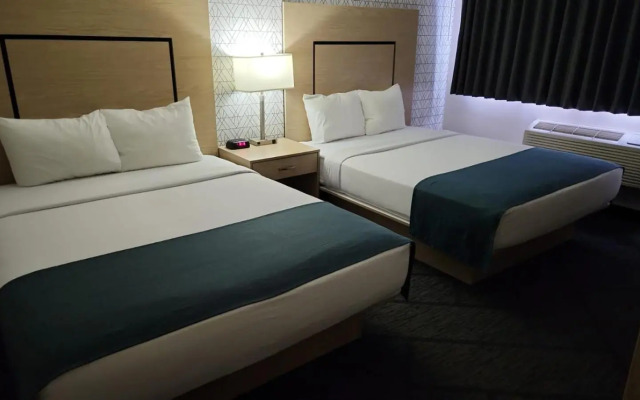 Sternwheeler Hotel & Conference Centre, Trademark by Wyndham