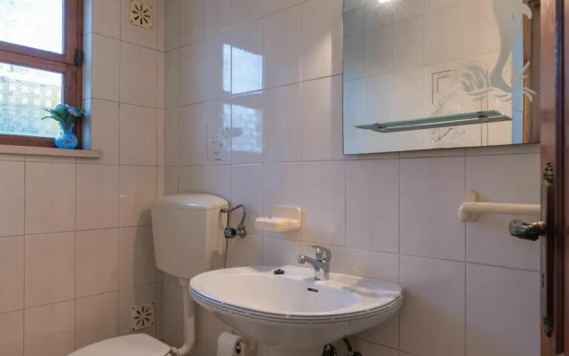 Cozy Villa in Albufeira With Swimming Pool