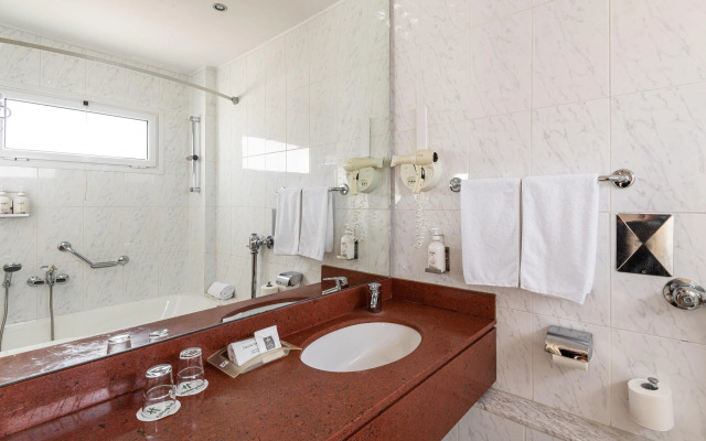 Holiday Inn Thessaloniki by IHG