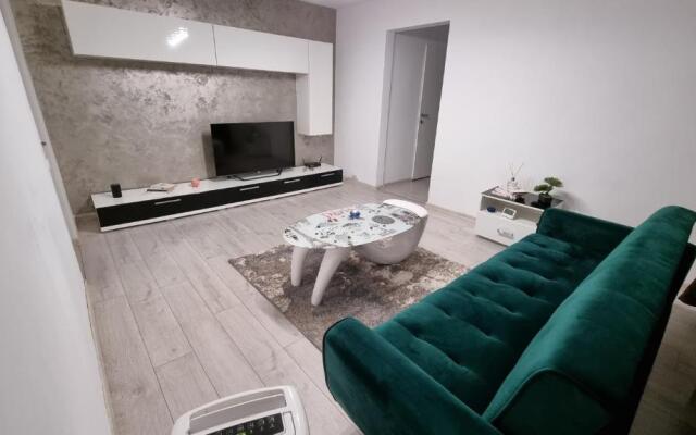 Stone Bridge Apartment