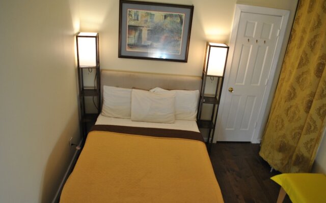 L 3 Downtown Newark Guesthouse