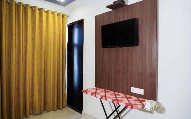 Lime Tree 2 Bhk serviced Apartment Near Fortis Gurgaon