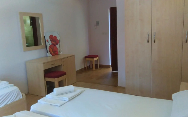 Tourist Resort Milna Vis