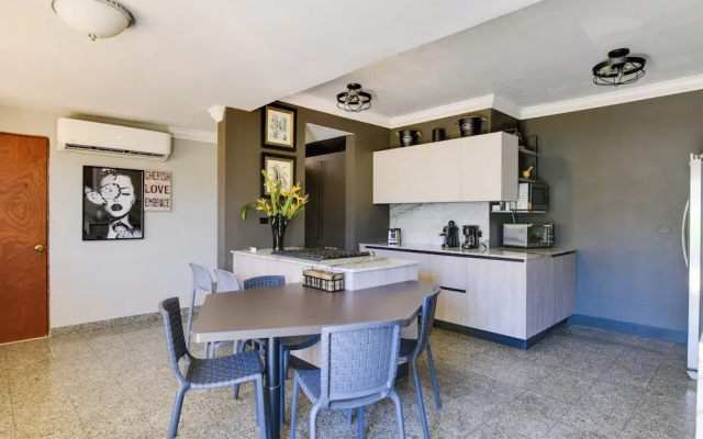 Private Heated Pool: Walk to Isla Verde Beach