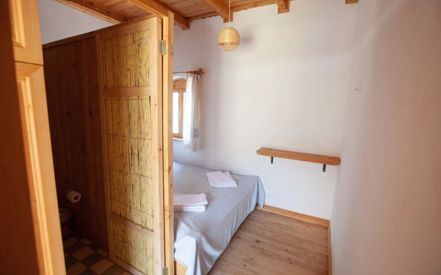 Kargilos Hotel & Beach