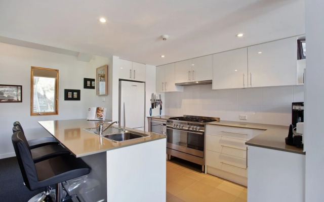 Snowgoose Apartments
