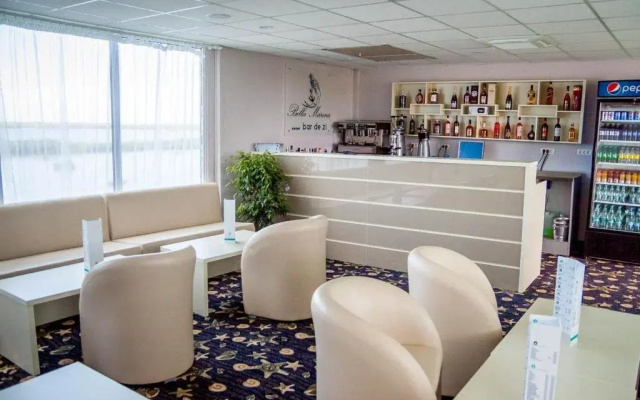 Bella Marina Hotel Plutitor cm