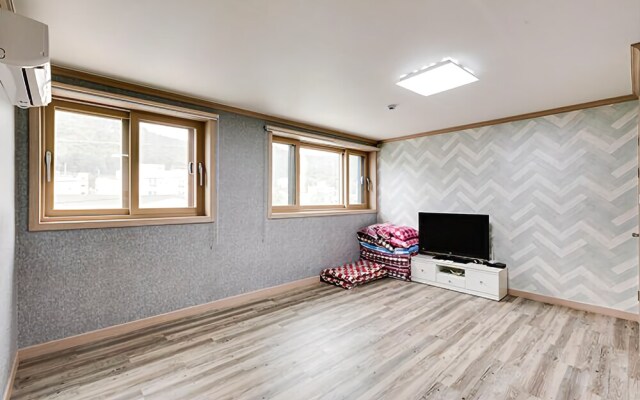 Yeosu Seongsim Pension