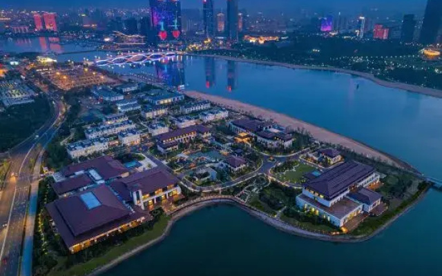 Grand New Century Hotel Rizhao Donghu