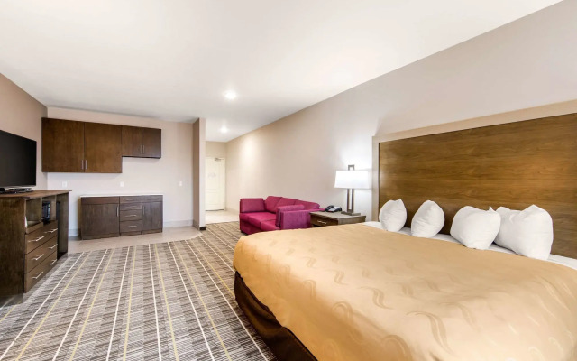 Quality Inn & Suites Carlsbad Caverns Area