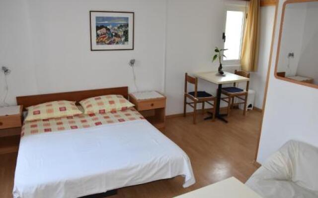Apartments Mistral Orebic