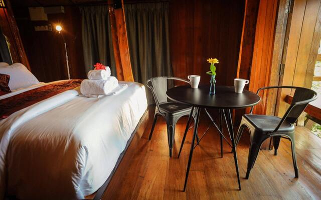 Malihom Private Estate Hotel