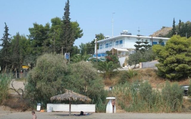 Tolon Beach Hotel