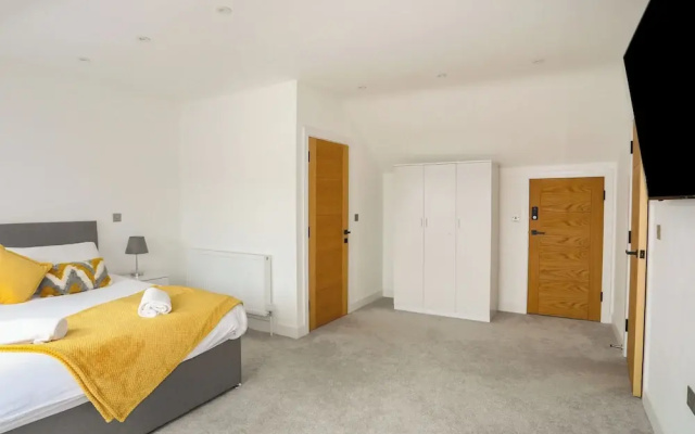 Bryn Min Manton Penthouse