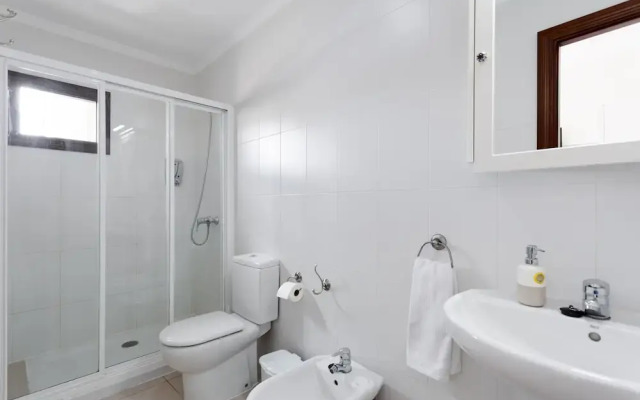 Santa Ana Suite & Rooms
