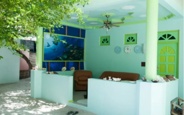 Omadhoo Coral View Inn