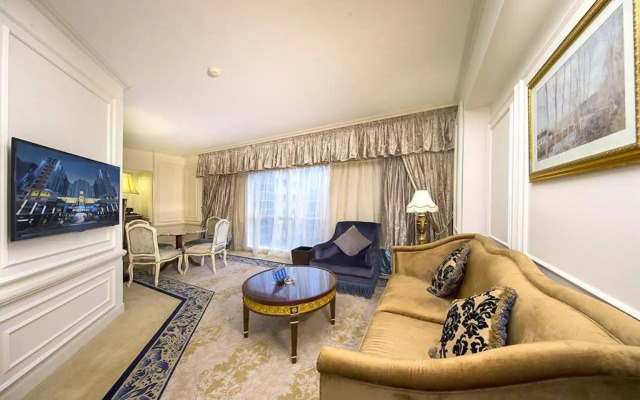 New Orient Landmark Hotel