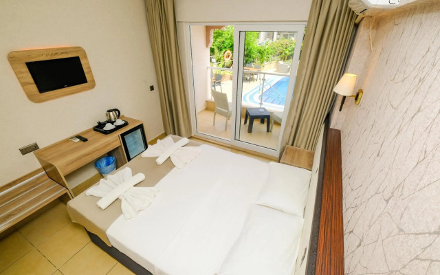 Moni Hotel