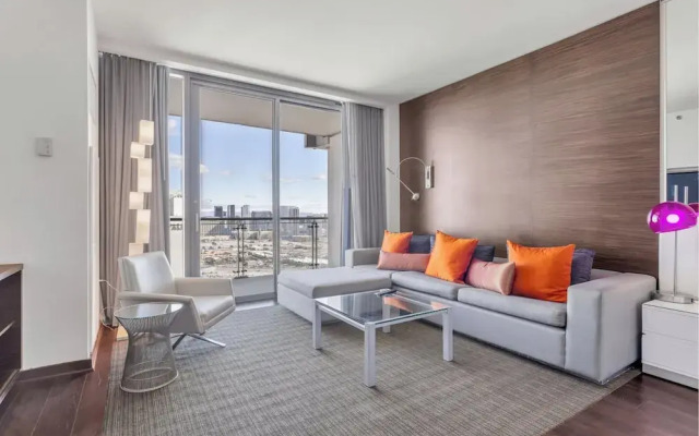 Ava's Suite 37th FLR PALMS PLACE
