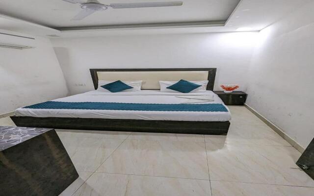 Hotel Raaso Inn - Couple Friendly