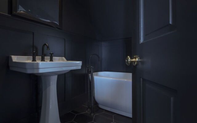 The Albion Rooms
