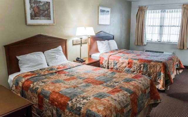 Suburban Studios Tallahassee near University