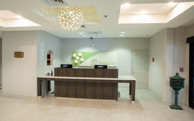 Holiday Inn Hotel & Suites Raleigh / Cary by IHG