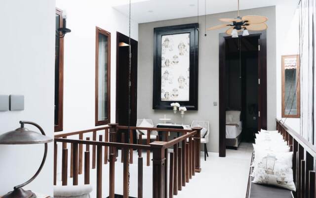 OriVista Stylish 3BR Villa Muzo in Seminyak, Pool, Wifi, Beach