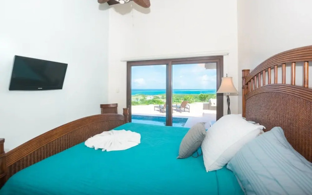 Pristine Bay 1303 3 Bedroom Villa by RedAwning