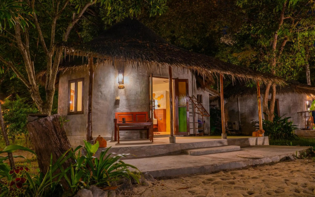 The Tropical Beach Resort