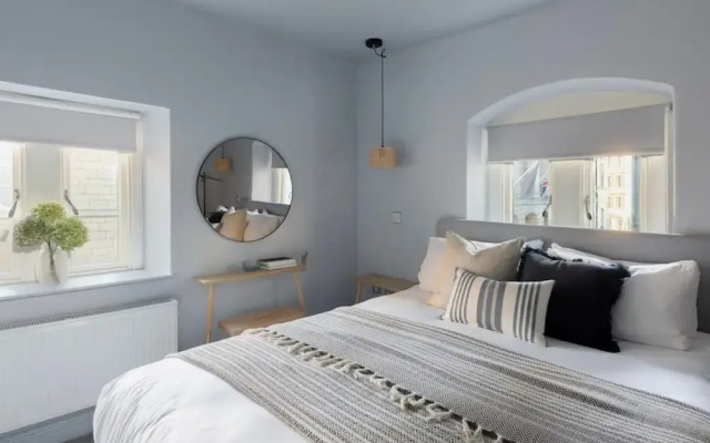 St Catherine s Hospital - Standard King Apartment