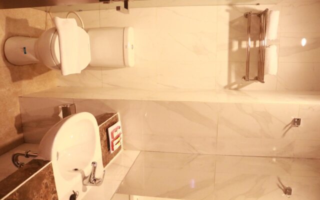 Front One Inn Semarang
