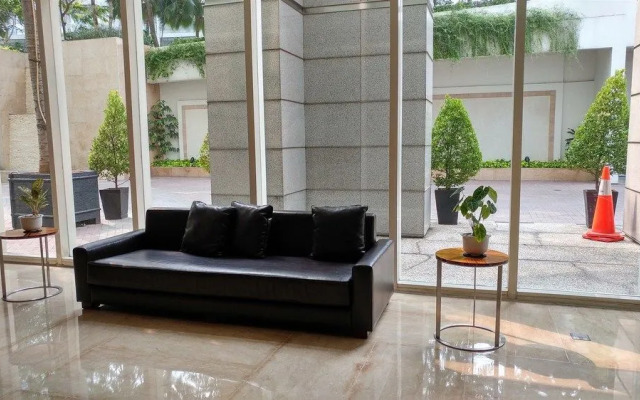 Luxury 3 Bedroom The Peak Apartment By Travelio