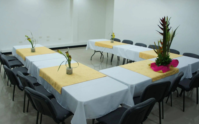Hotel Santafe Real