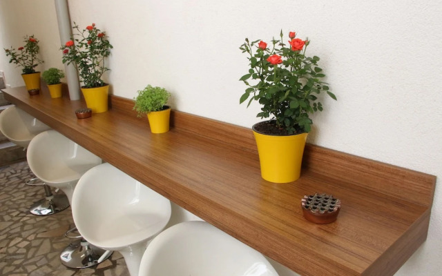 Can Pansiyon Apart - Caters to Men - Hostel