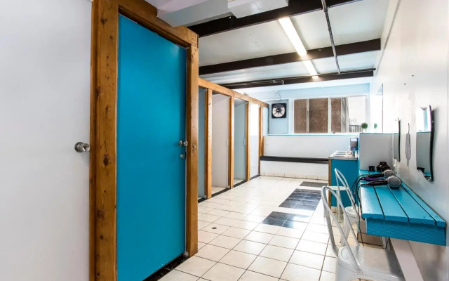 Elliott Street Apartment Hotel