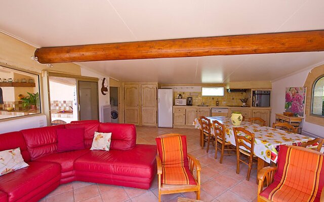 House Cucuron Vaugines