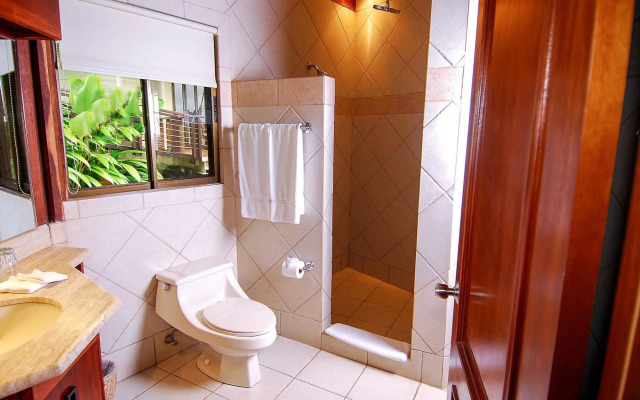 Tulemar Resort