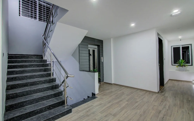 OYO Townhouse 040 Global Village Tech Park