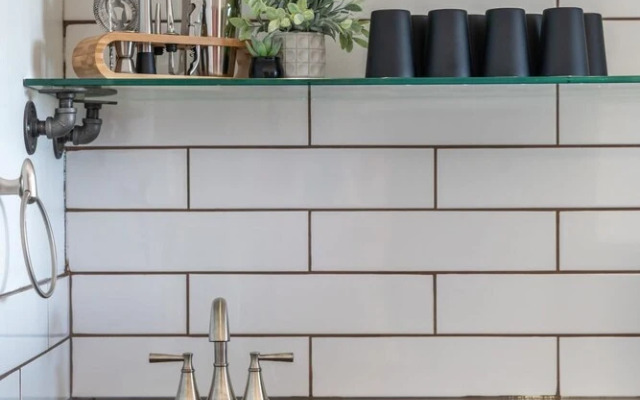 The Lost No Service Fees Penthouse Hot Tub