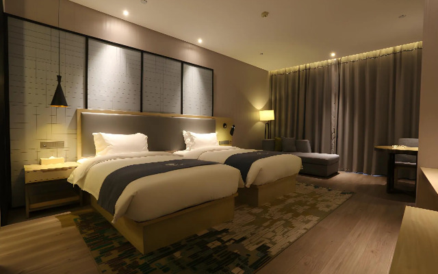 Echarm Hotel Wuhan Jiangxia Zhongbai Plaza