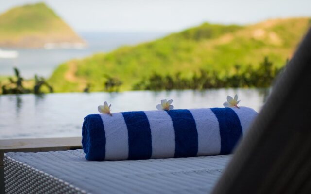 Blue Monkey Villas Resort & Ocean View